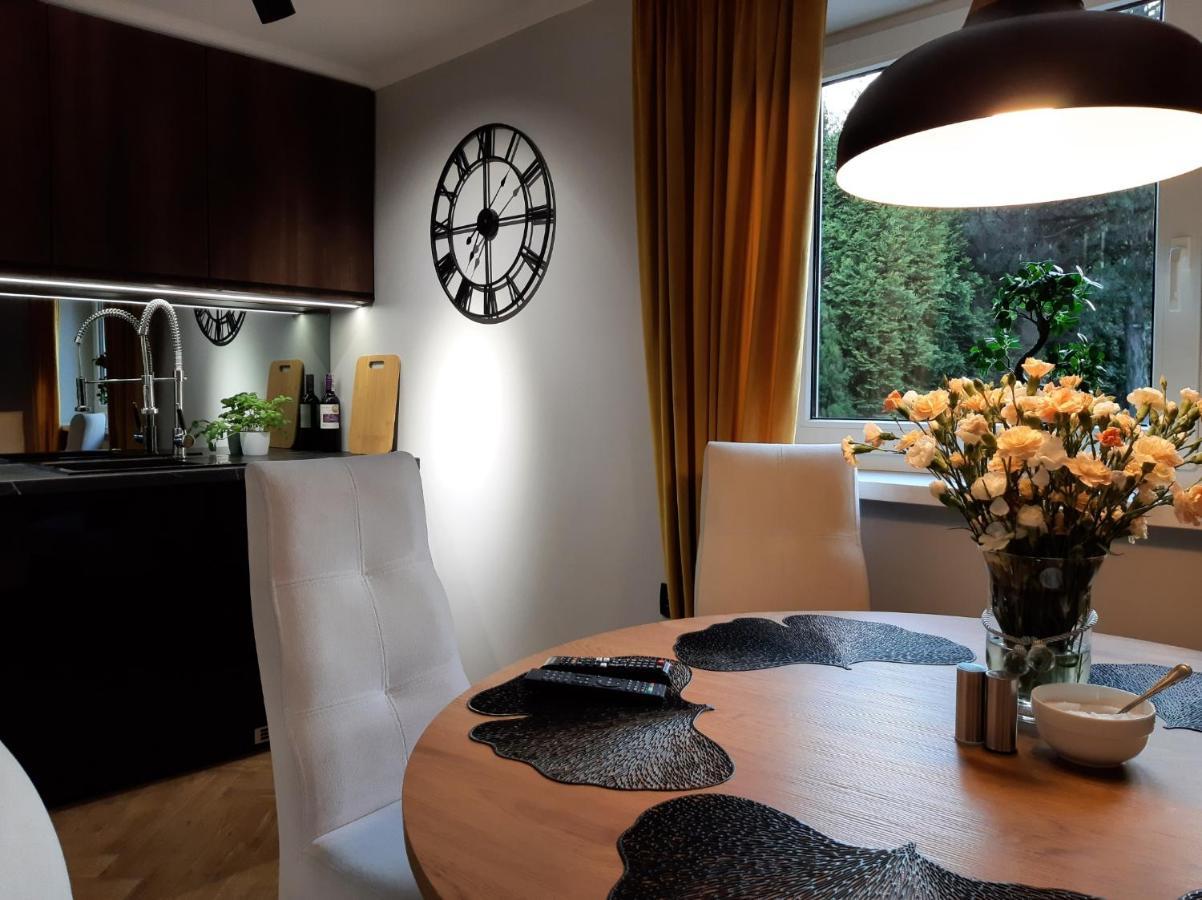 Apartament Willa Pod Sosnami Zator Przeciszow ภายนอก รูปภาพ