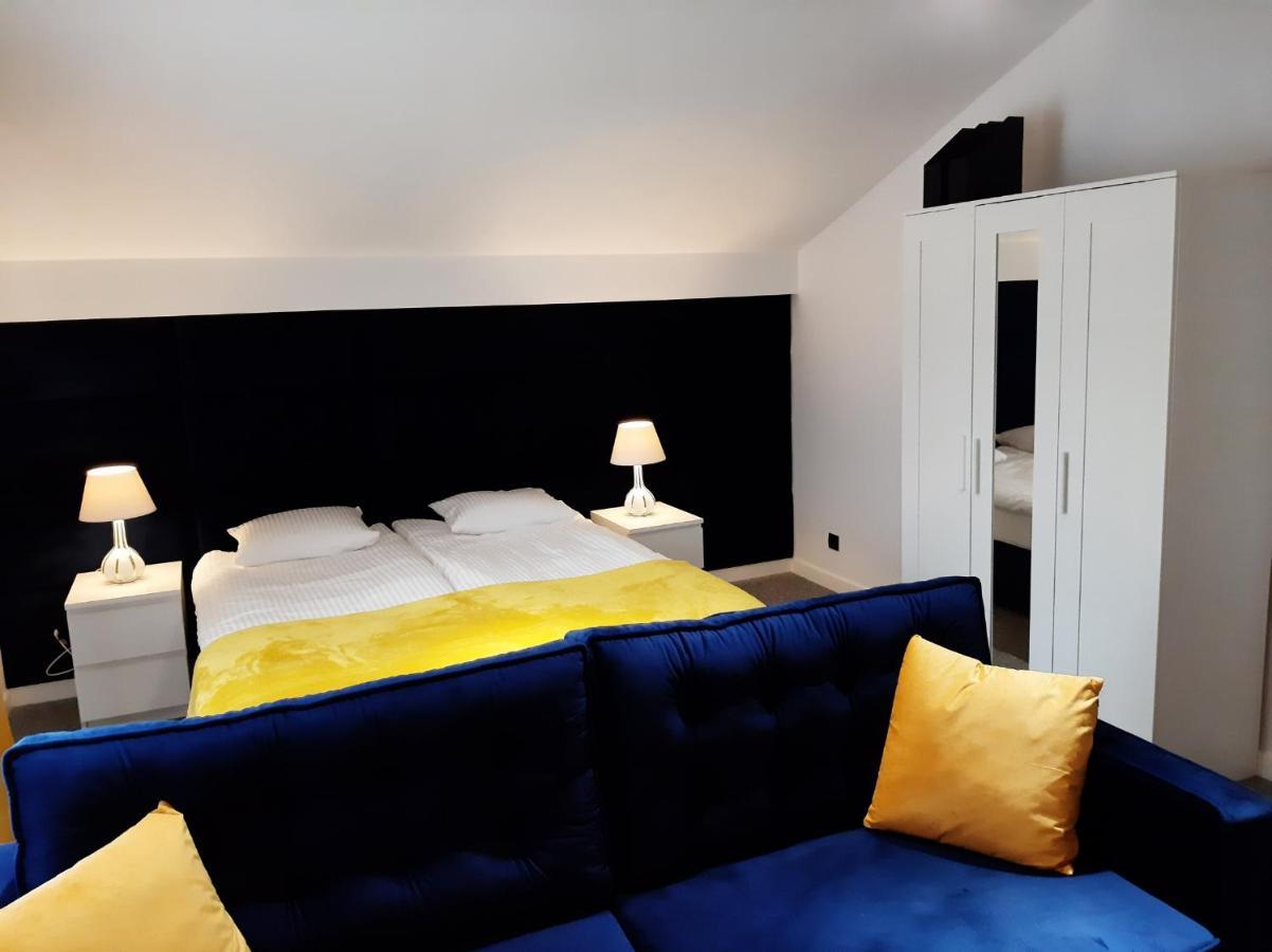 Apartament Willa Pod Sosnami Zator Przeciszow ภายนอก รูปภาพ