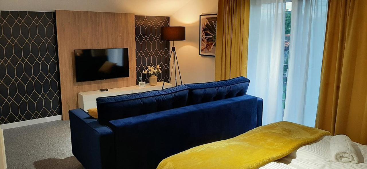 Apartament Willa Pod Sosnami Zator Przeciszow ภายนอก รูปภาพ